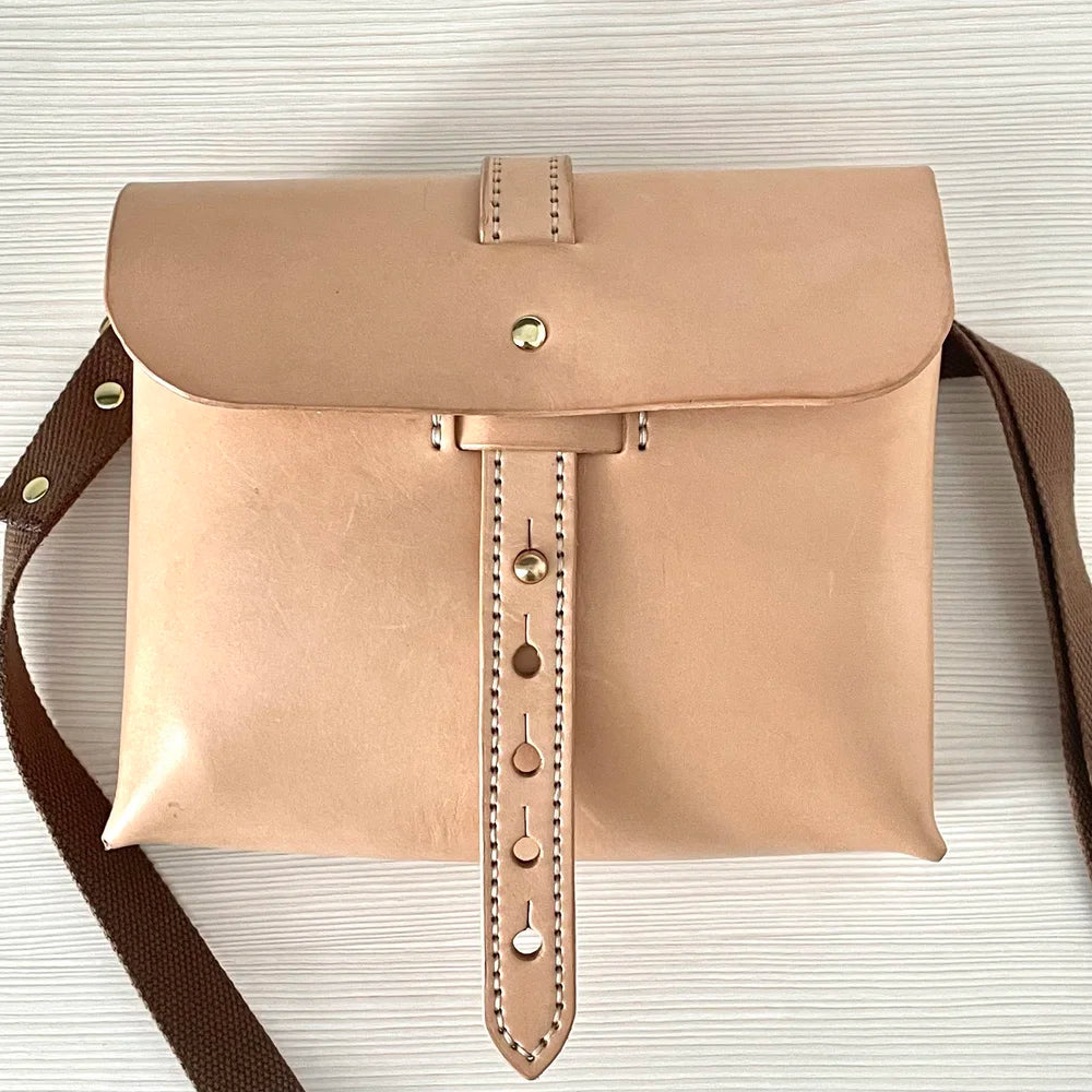 One Love Crossbody - Stradivari Old Fashion, Magnetic Snap Closure
