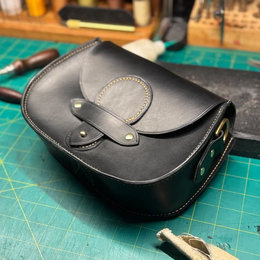 Aurantia Crossbody Bag - Colonial Black
